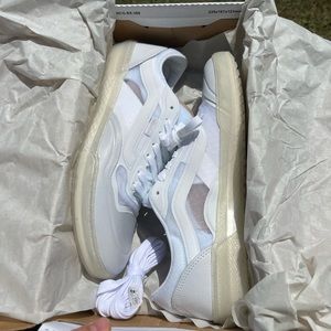 Vans AVE Leather White/White 9.5 Men Brand New